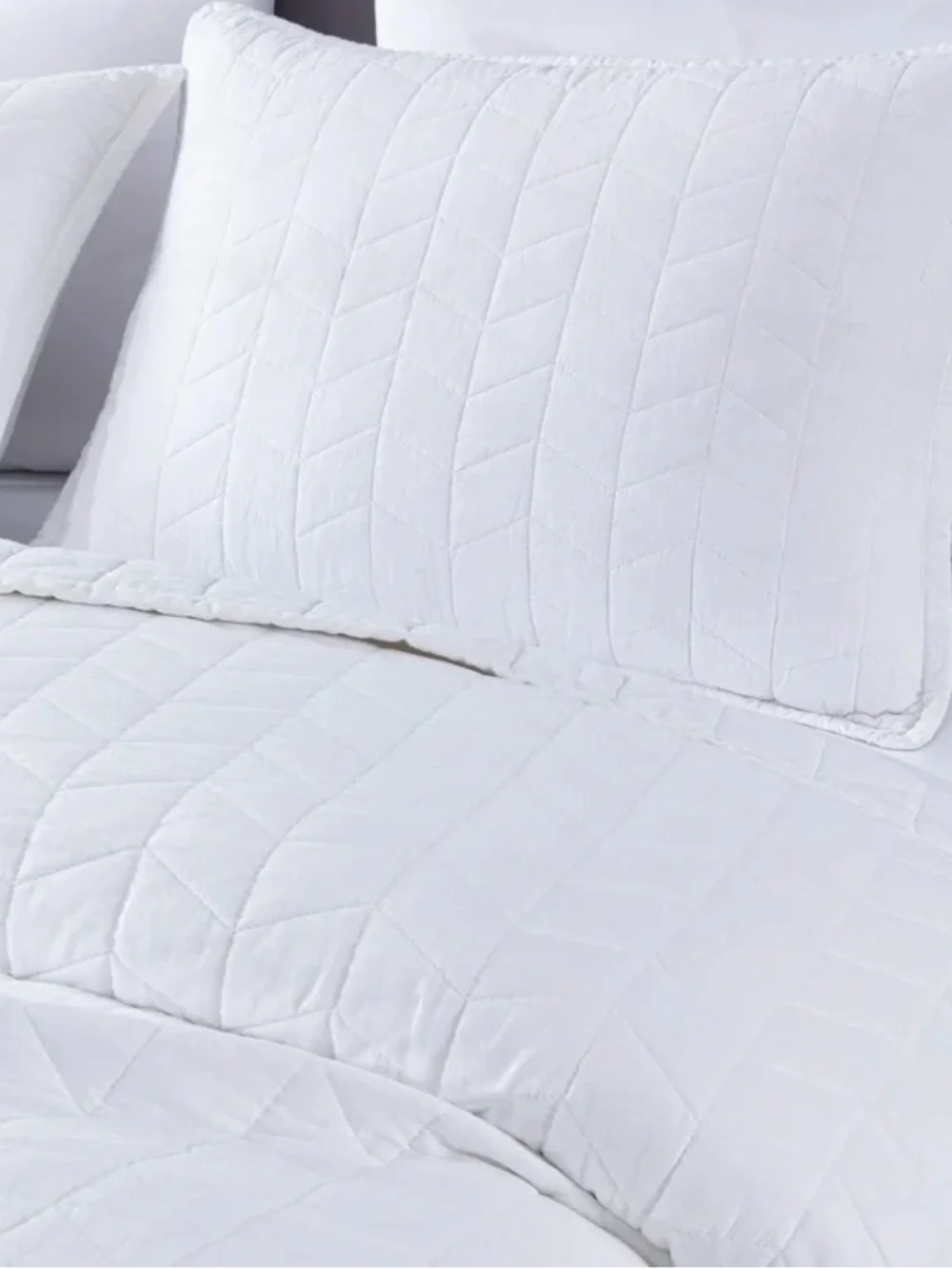 Queen 3 piece 100% white cotton white quilt